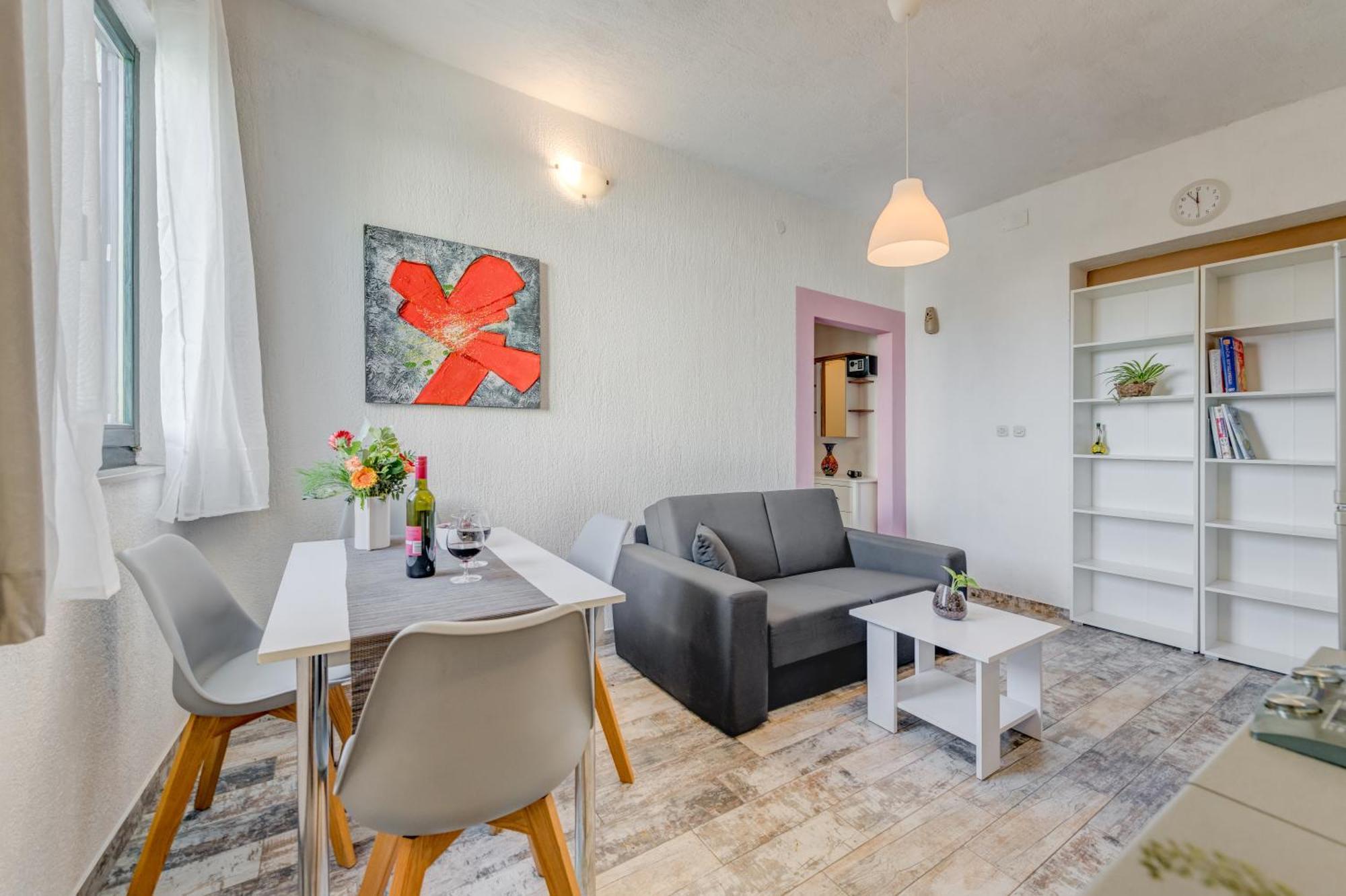 Deepwater House Apartment Slatine Bagian luar foto